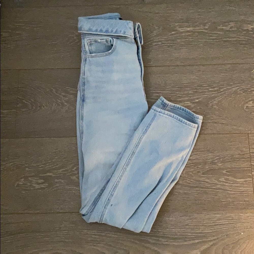 Ultra High Rise Mom Jeans